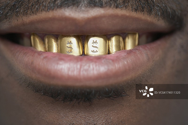 有金牙的非洲男人特写图片素材