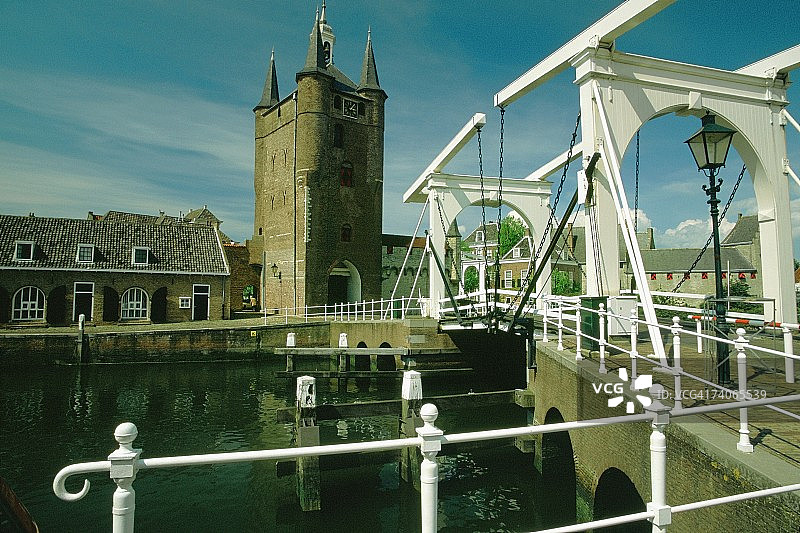 荷兰Zierikzee城市中的吊桥图片素材