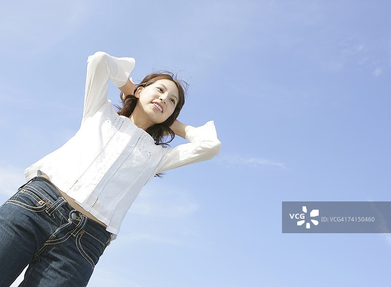 微笑的日本女人图片素材