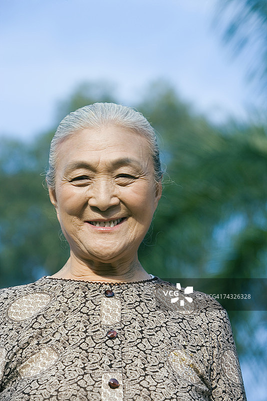 高级的女人肖像图片素材