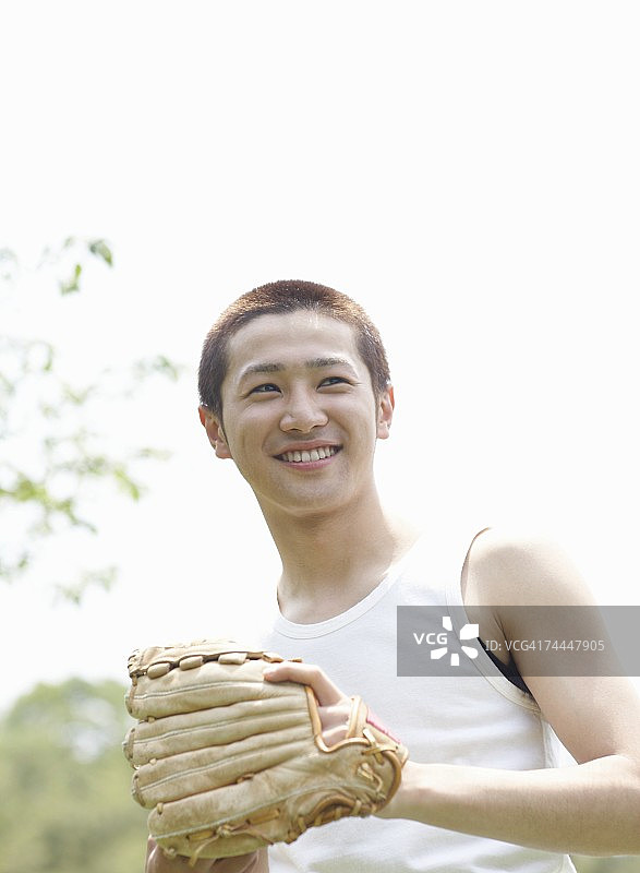 享受棒球的日本男人图片素材