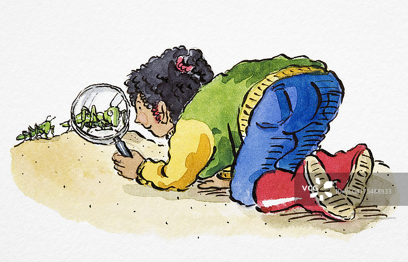 穿着鲜艳服装和红色靴子的女孩用放大镜观察绿色的蟋蟀图片素材