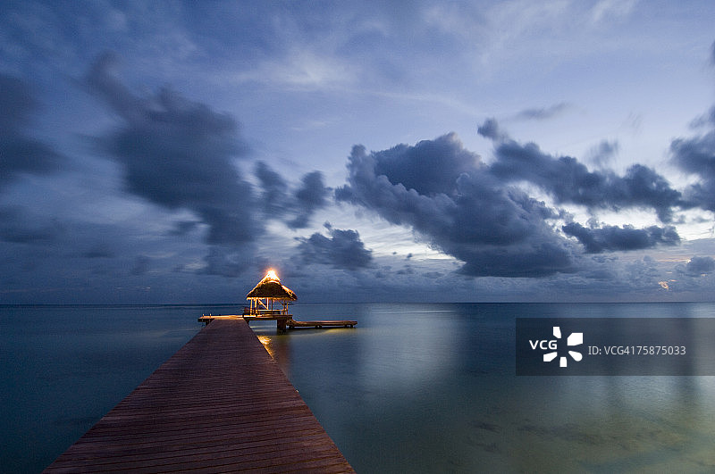 法属波利尼西亚土阿莫土群岛兰吉罗瓦岛起亚欧拉度假村，太平洋岛屿图片素材