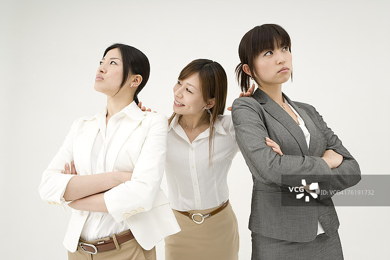 女商人彼此相望图片素材