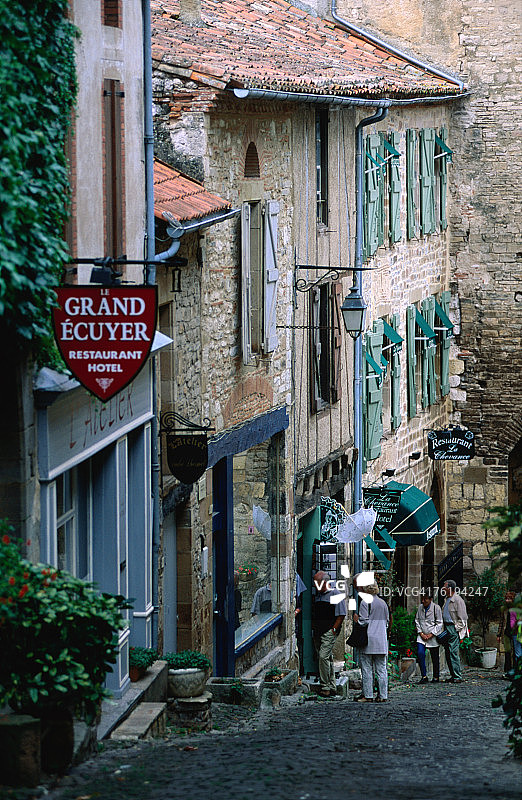 法国南部-比利牛斯科尔德叙谢尔镇街道图片素材