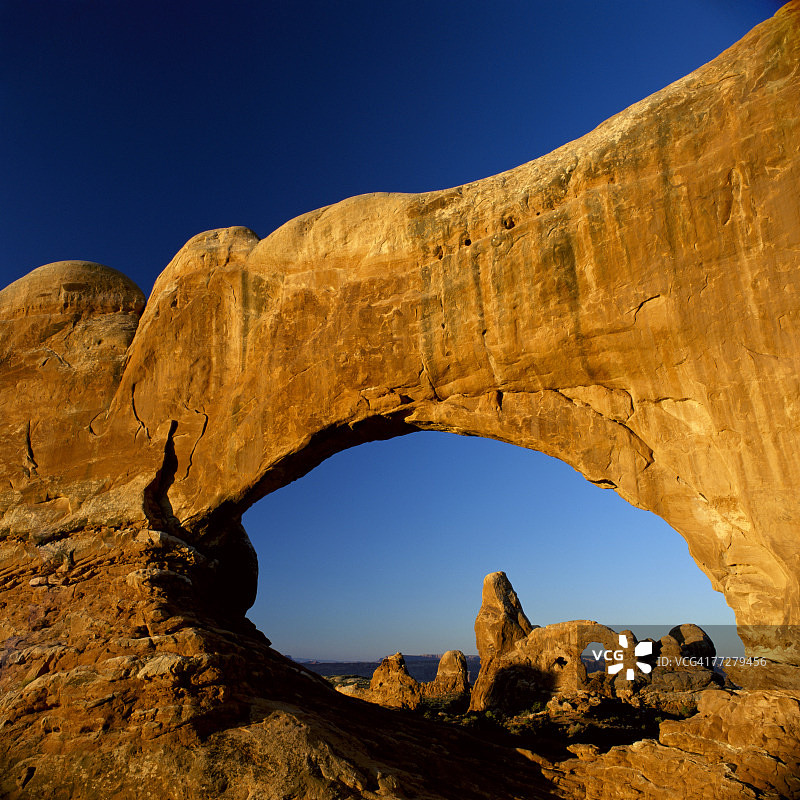 犹他州拱门国家公园的北窗图片素材