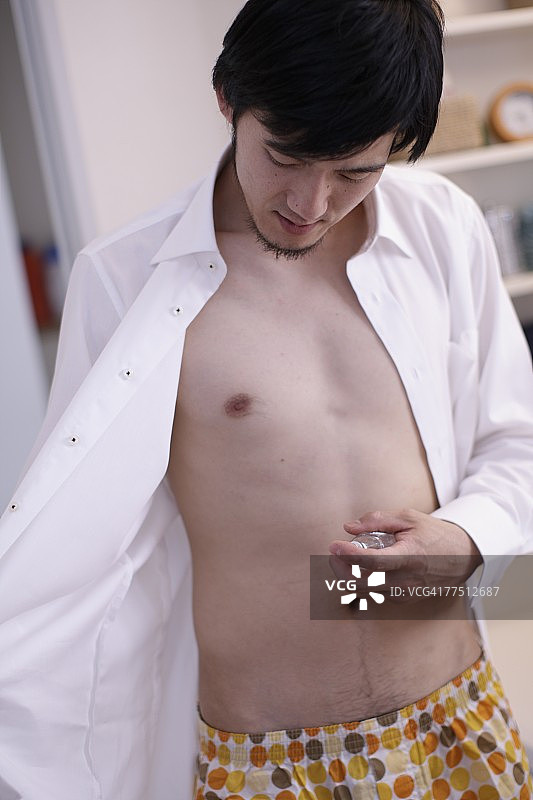 穿衣服的男人图片素材