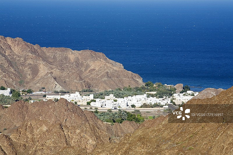 阿曼山区高角度景观，马斯喀特图片素材