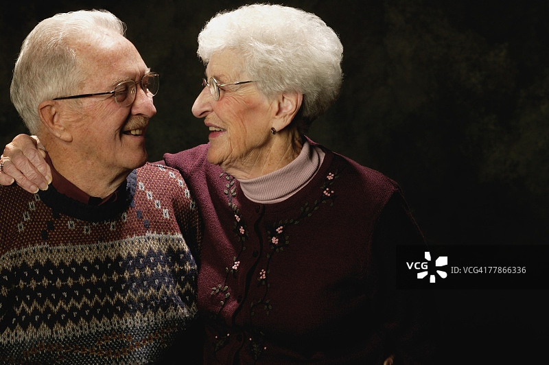 一对夫妇的肖像图片素材