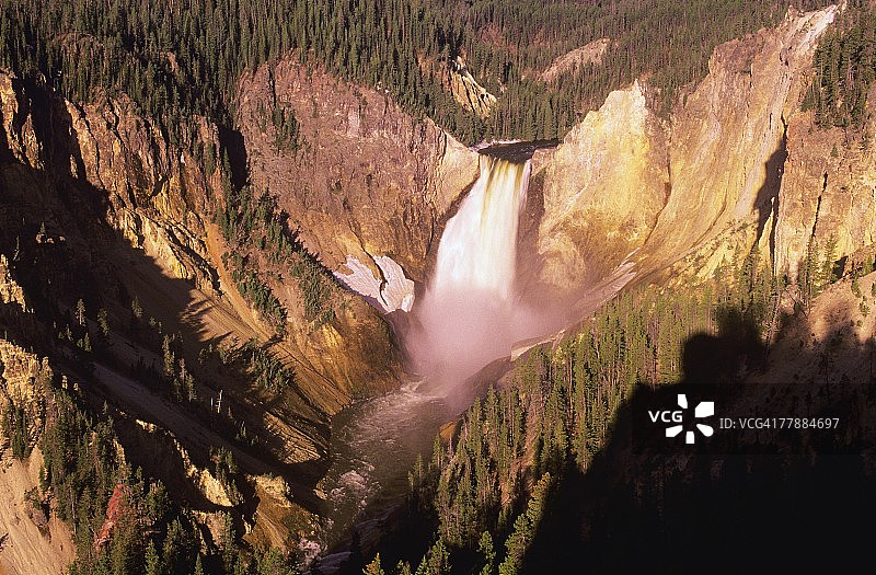 黄石国家公园上黄石瀑布图片素材