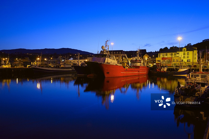 夜间港口图片素材