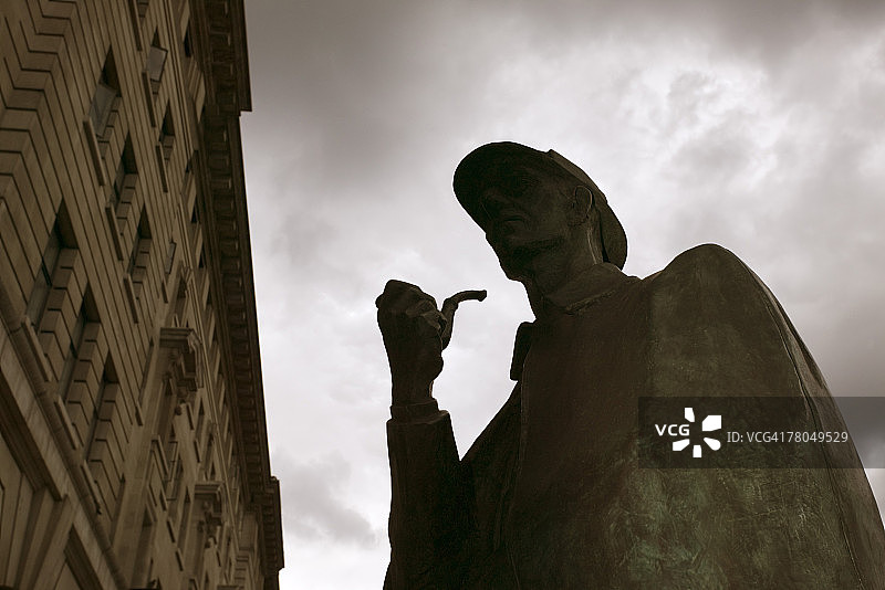 英国伦敦的夏洛克·福尔摩斯雕像图片素材