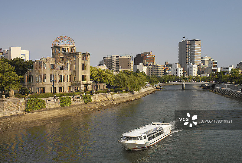 日本广岛历史悠久的原子弹爆炸圆顶图片素材