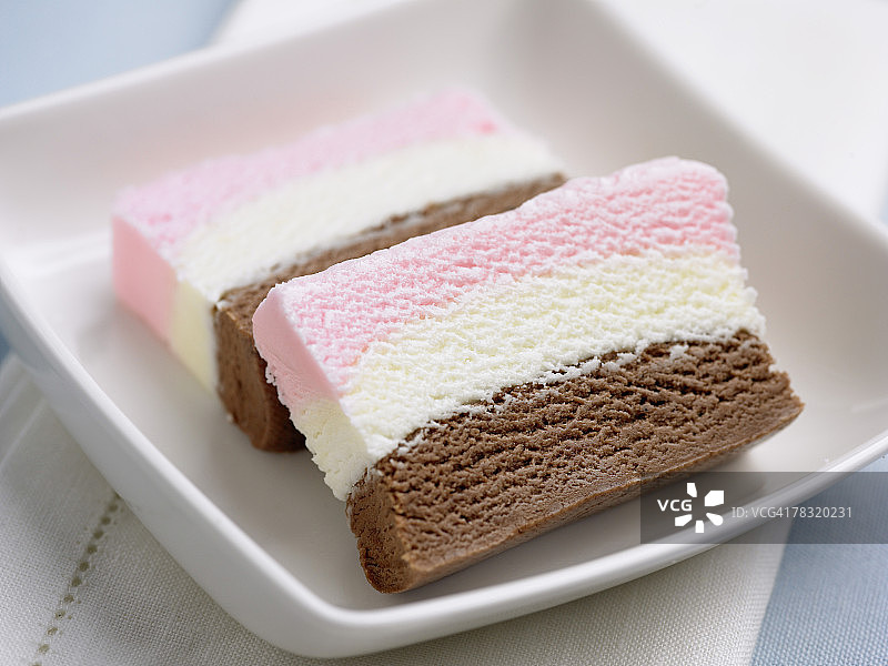 那不勒斯冰淇淋切片图片素材