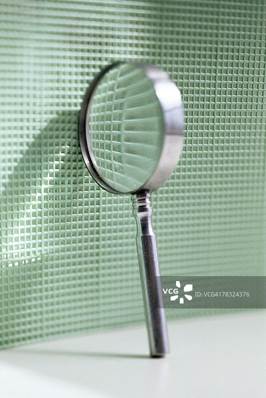 放大镜图片素材