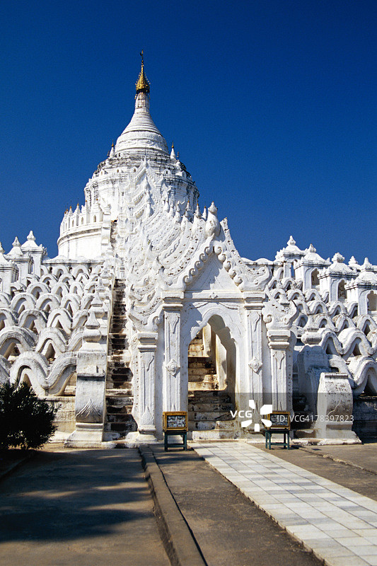 缅甸辛比梅宝塔图片素材