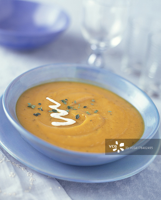 奶油冬南瓜汤图片素材