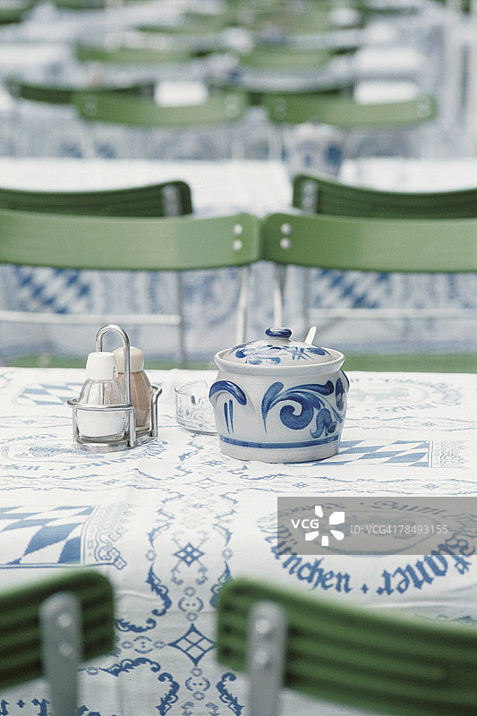 德国的餐厅餐桌图片素材