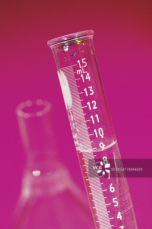 实验室玻璃器皿图片素材