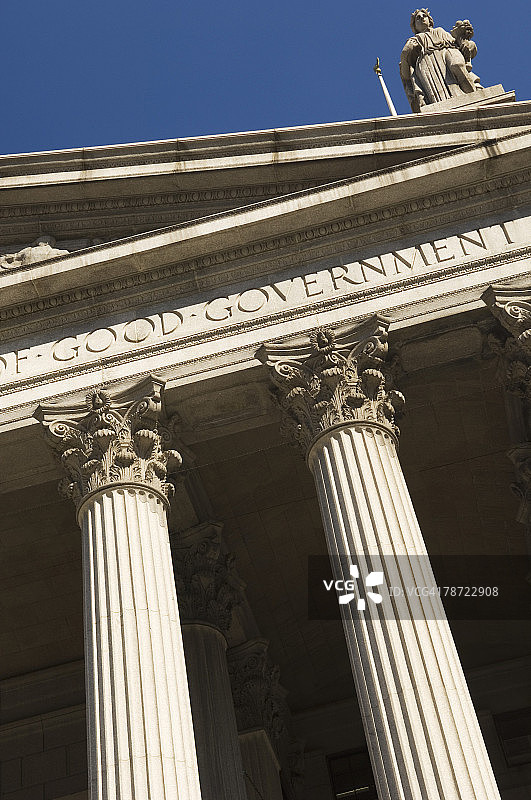 纽约县法院上的“好政府”字样图片素材