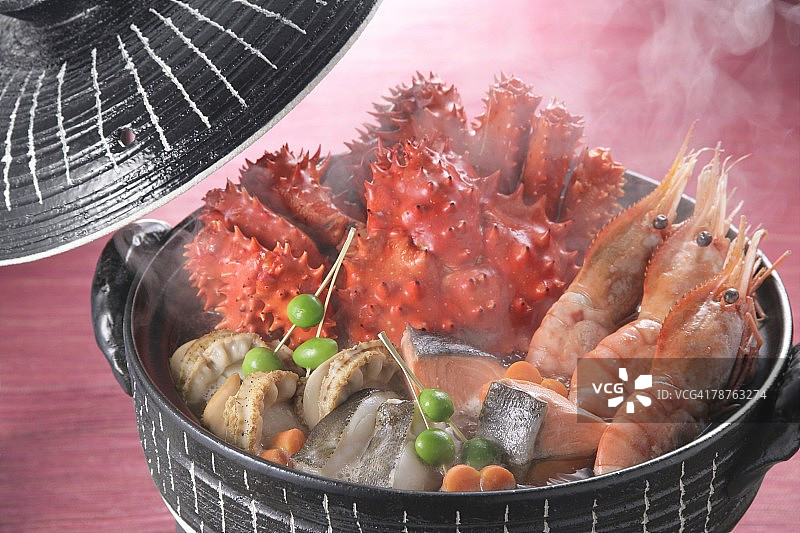 锅中煮熟的海鲜图片素材