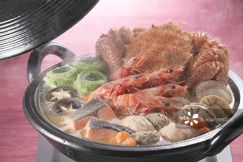 锅中煮熟的海鲜图片素材