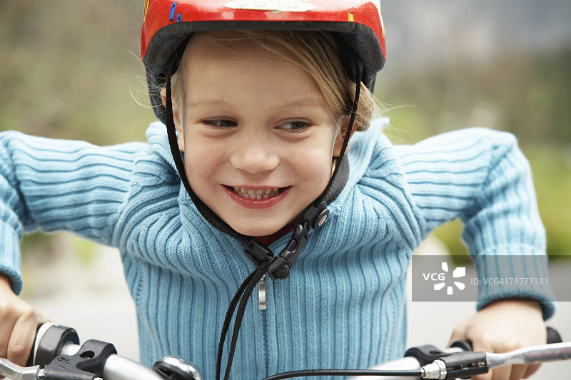 自行车骑行图片素材