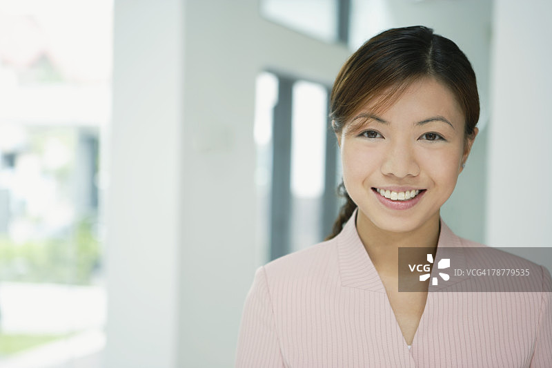 年轻的女人图片素材