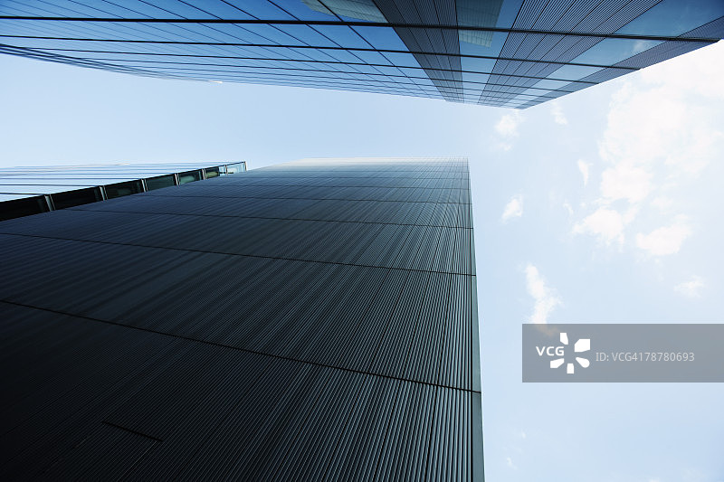 两栋高层办公楼图片素材