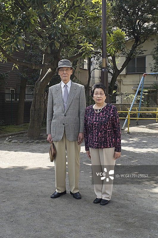 年长夫妇肖像图片素材