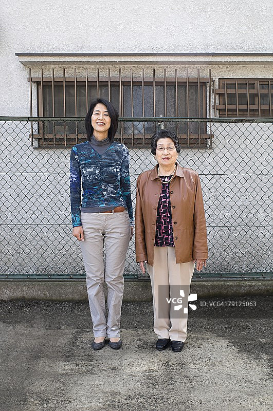 两位女士图片素材