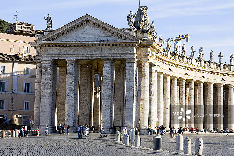 教堂立面，贝尔尼尼柱廊，圣彼得广场，梵蒂冈图片素材