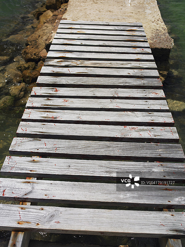 普罗维登西亚岛木板路俯视照片，哥伦比亚图片素材