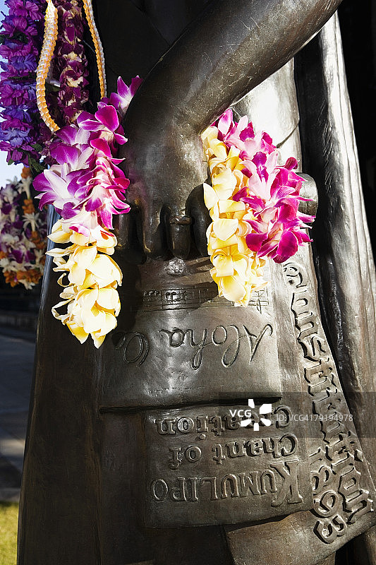 美国夏威夷州檀香山伊奥拉尼宫的莉莉乌库拉尼女王雕像特写图片素材