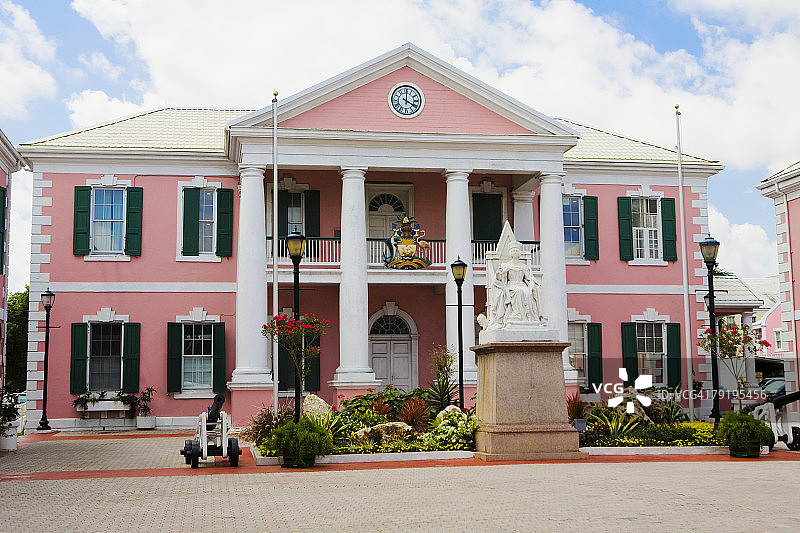 拿骚议会大厦前的雕像，巴哈马图片素材