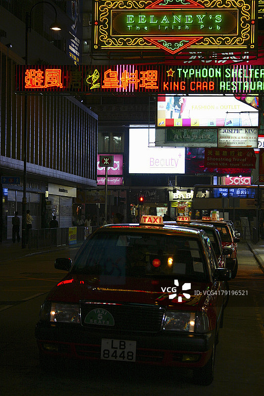 中国香港九龙市场一排出租车图片素材