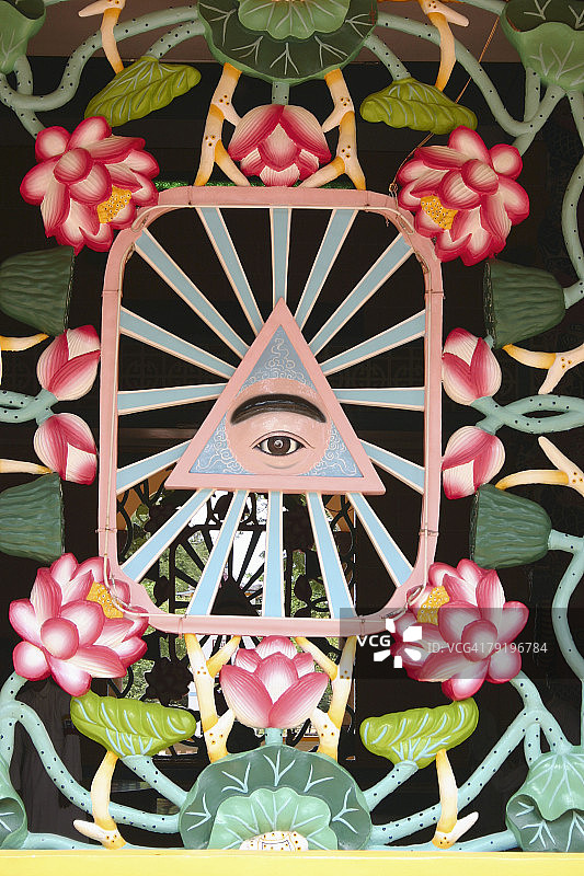 越南胡志明市道观寺庙的窗户特写图片素材