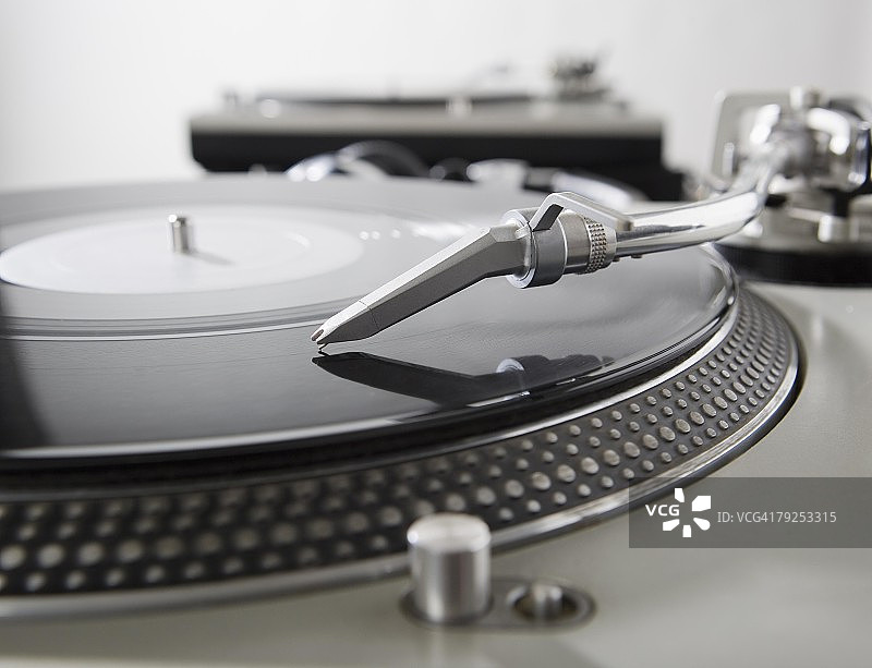 转盘和唱片静物图片素材