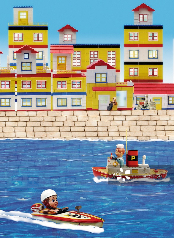 玩具娃娃，城镇，侧视图图片素材