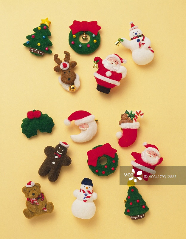 各种圣诞装饰品，高角度视图图片素材