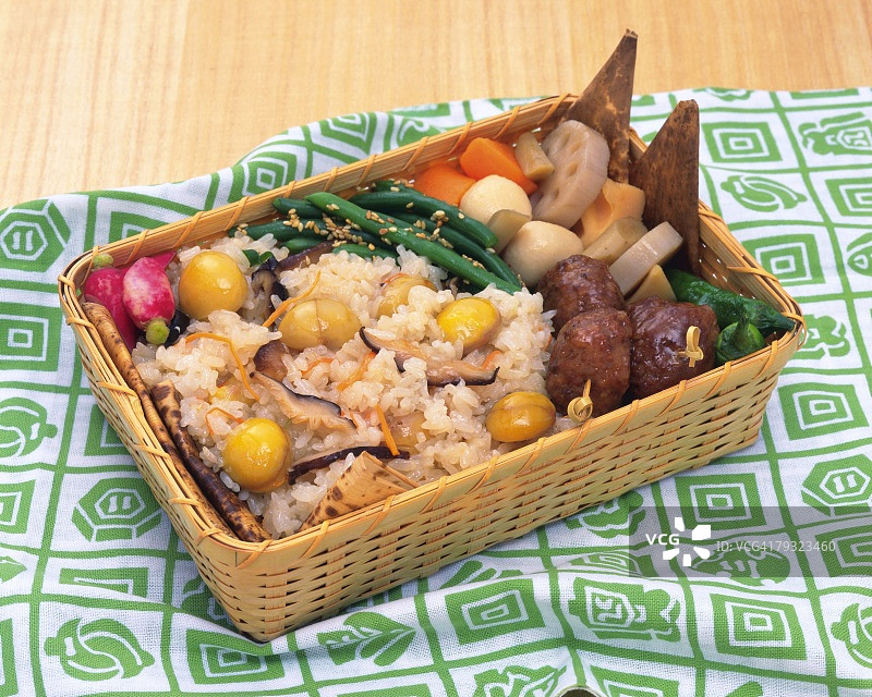 午餐盒、栗子饭、高角度拍摄图片素材