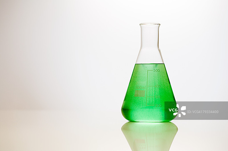 容量瓶图片素材