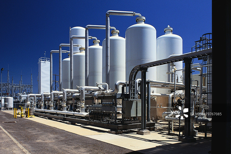 炼油厂储罐图片素材