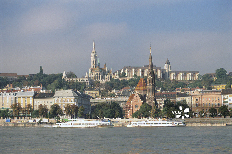 老城前的多瑙河图片素材