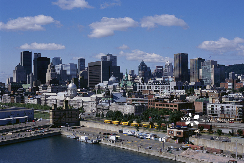 旧港和蒙特利尔天际线图片素材