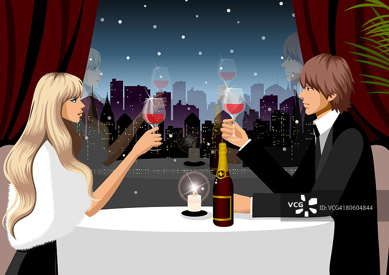 情侣在餐厅里举着红酒杯图片素材