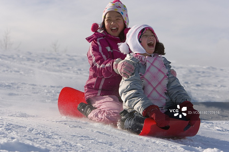 儿童滑雪图片素材