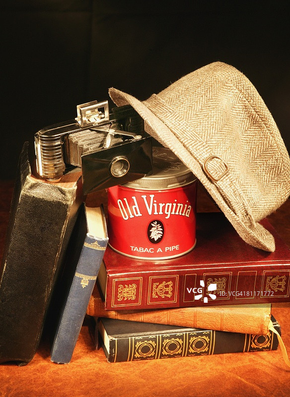 静物中的古董书籍图片素材