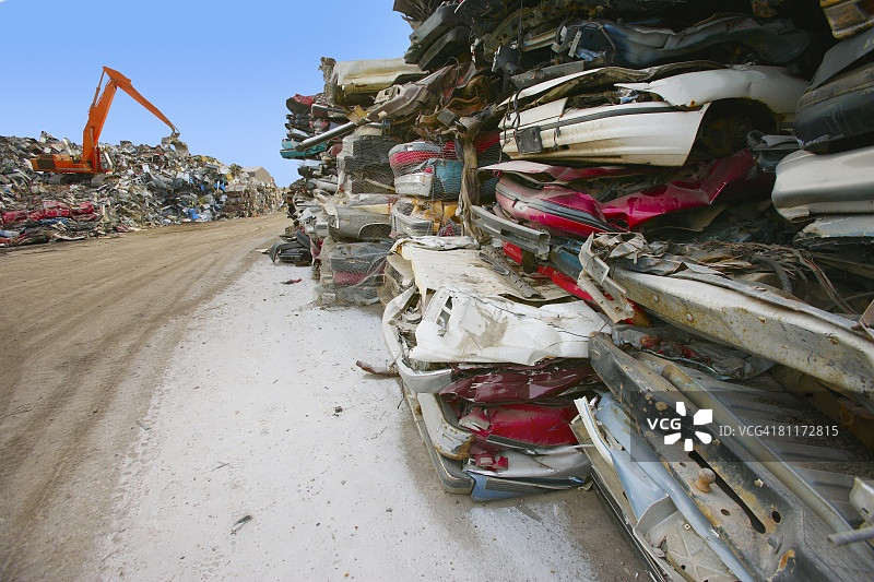 废金属堆图片素材