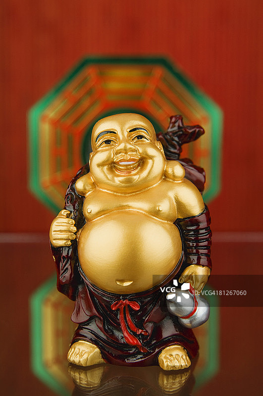 微笑的佛像图片素材